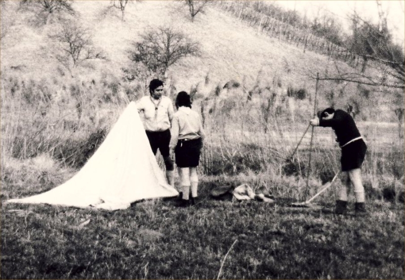 1973 rip s pioX uscita in collina - attendamento.jpg