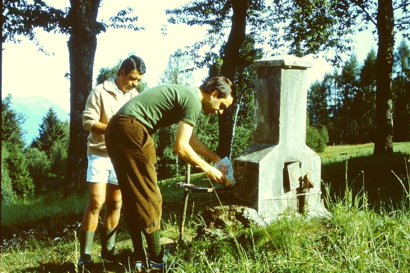 1984 - pizzighera con claudio,giampa, mi e paolino.jpg