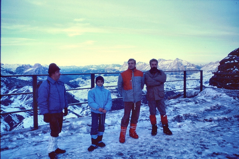 1988 -camminata a porta vescovo.jpg